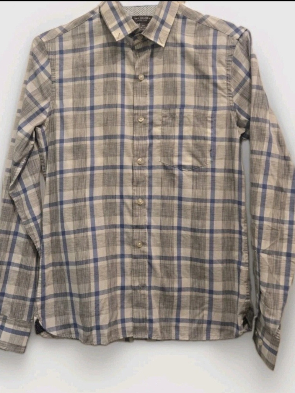 Van Heusen Men's Never Tuck Gray and Blue Plaid Button-Down Shirt